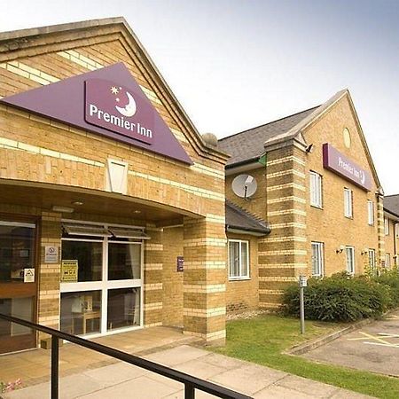 Premier Inn Алдерсхот Экстерьер фото