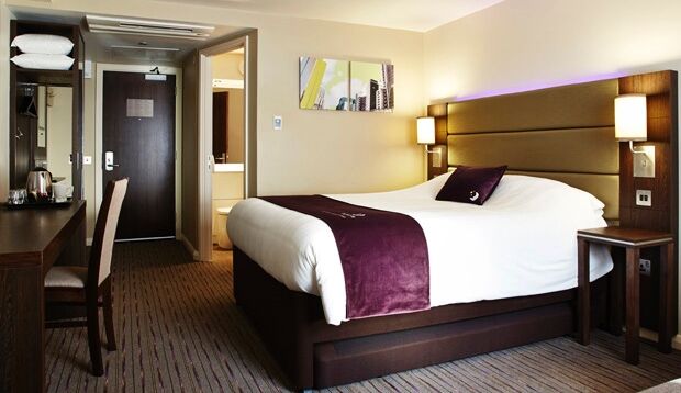 Premier Inn Алдерсхот Экстерьер фото